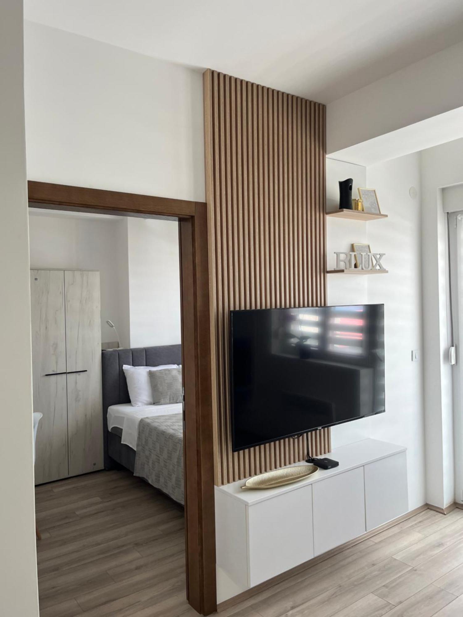 R Lux Apartman Jagodina Akva Park Exterior foto